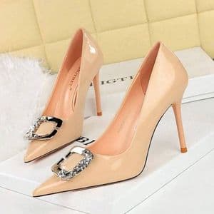 chaussures-de-fete-en-cuir-verni-a-strass-pour-femmes