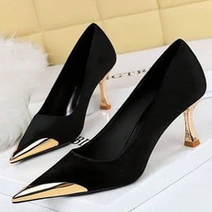 talons-de-6-cm-bout-pointu-details-metalliques-chaussures-a-talons-hau