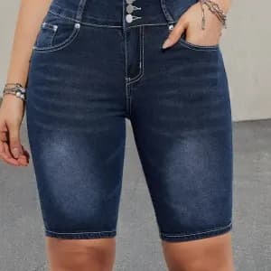 short-en-jean-bermuda-a-poches-fendues-a-boutonnage-simple-short-en-je