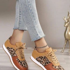 baskets-a-lacets-sur-le-devant-a-motif-leopard