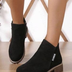 bottes-dexterieur-en-faux-daim-a-la-mode