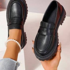 mocassins-noirs-decontractes-a-bout-rond-pour-femmes