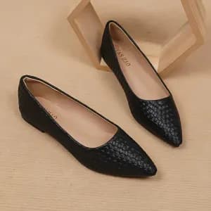 haussures-plates-a-bout-pointu-pour-femme-2