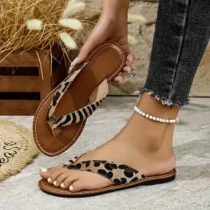 sandales-plates-a-imprime-leopard-pour-femme