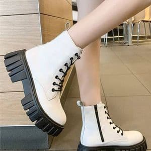 bottes-de-mode-a-lacets-sur-le-devant-pour-femmes