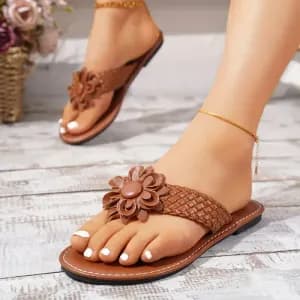 sandales-a-brides-tressees-blanches-a-fleurs-pour-femme