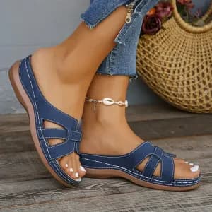 sandales-compensees-roses-confortables-pour-femme