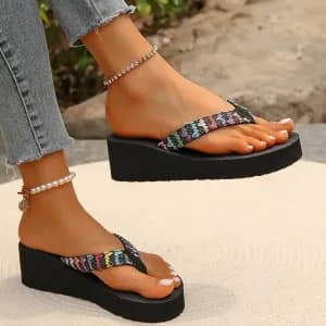 tongs-tissees-colorees-pour-femme