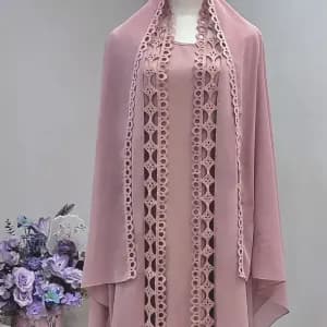 ensembletroispiecesrobeabayaethijabbroderiesetdentellecontrastee