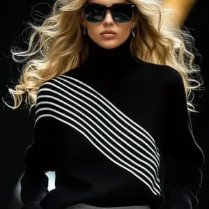 pullrayenoiretblancacolmontantpourfemme