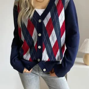 cardiganfemmecolvacarreauxlosanges