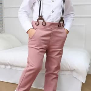 costumedeuxpiecespourenfantchemiseblancheetbretellesrosesavecnoeudpapi